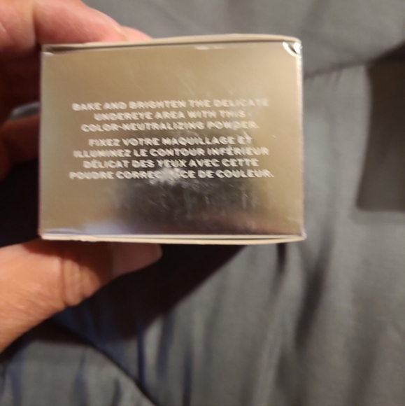 JACLYN COSMETICS UNDER EYE POWDER - Picture 3 of 4
